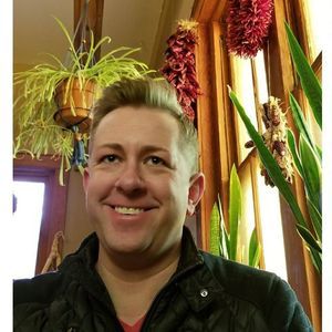 Meet your Posher, Dustin